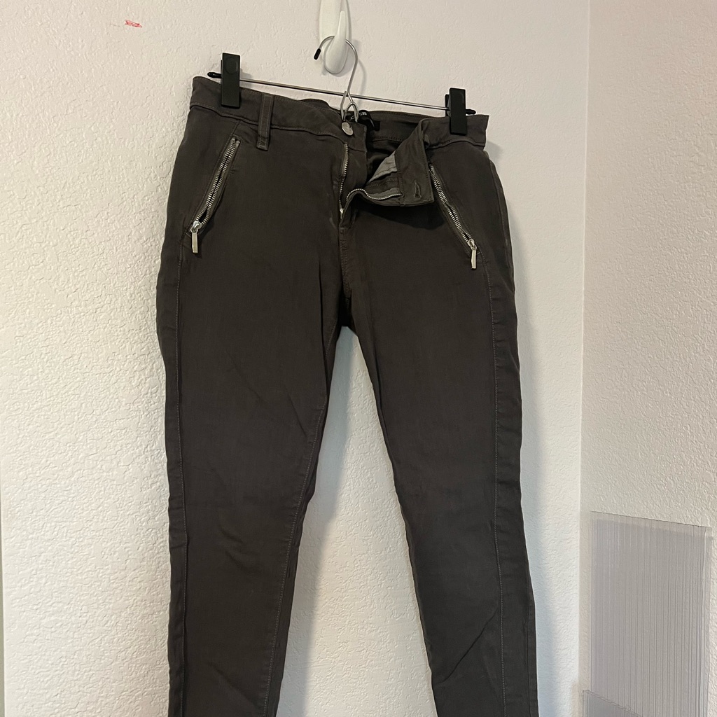 Joe’s Jeans Grey With Zippers